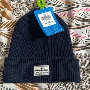 Columbia beanie. NWT.